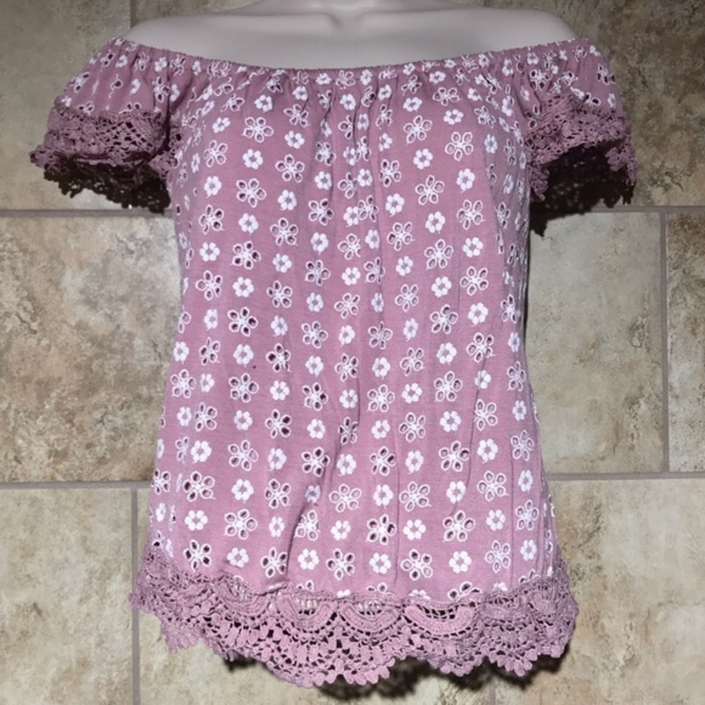 Roommates Lace Eyelet Off Shoulder Blouse S